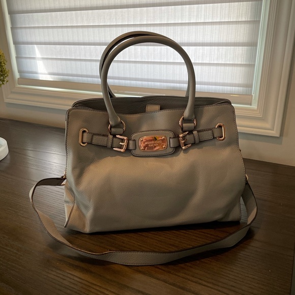Grey Michael Kors purse - Picture 2 of 6